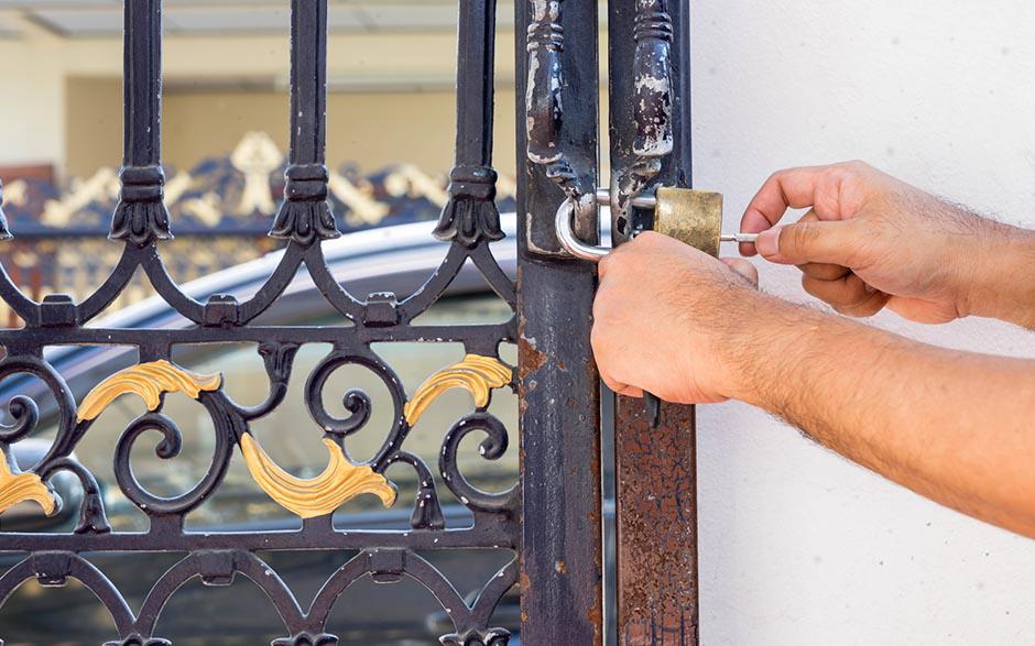 comment forcer une serrure de porte Sarcelles